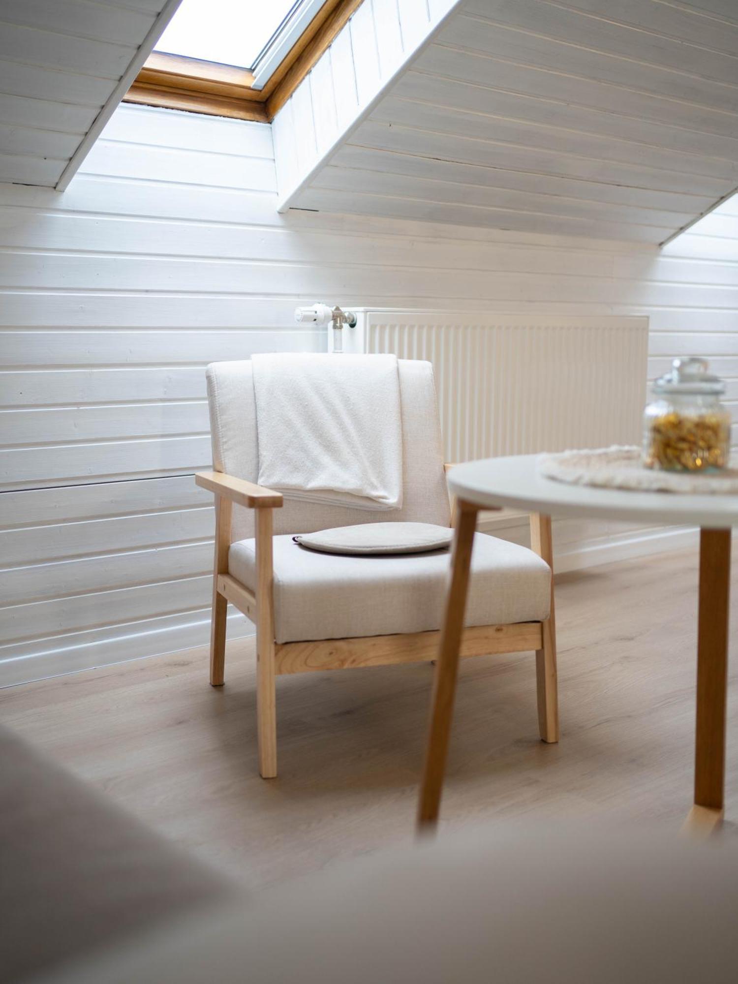 Charmantes Apartment Mit Balkon 민델하임 외부 사진